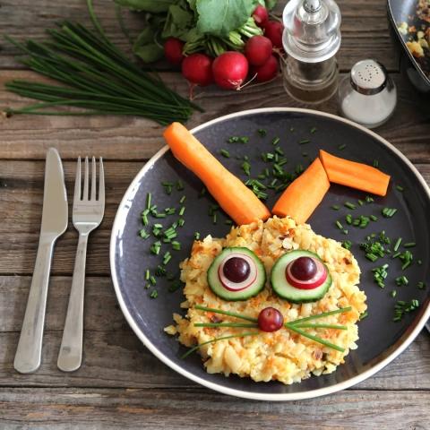 Lapin de Pâques aux Röstis aux légumes
